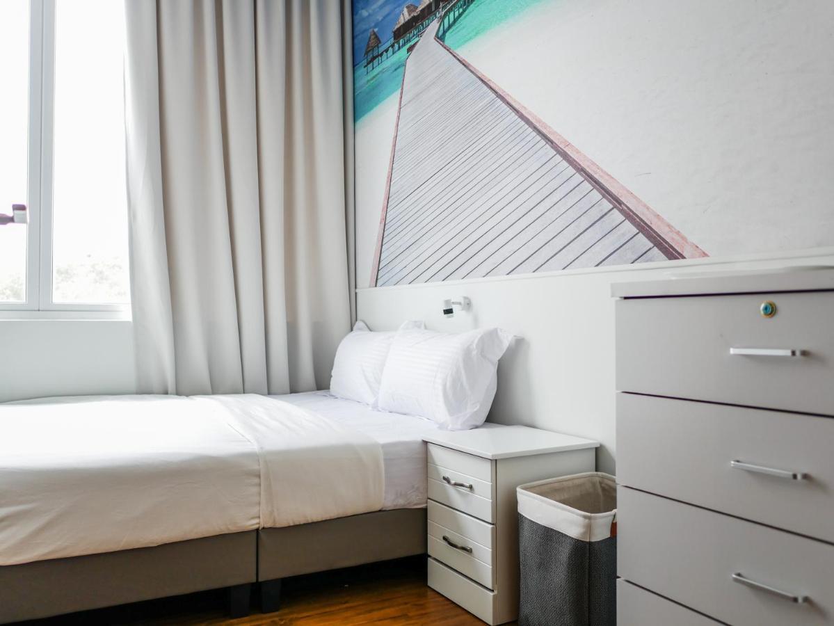 Joyful Guesthouse#Islandhosp Джорджтаун Екстер'єр фото